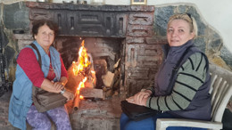 Kazdağları’na Gidenler Şömine Başında Isındı