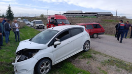 Manyas'ta meydana gelen kazada ağır yaralanan sürücü hayatını kaybetti