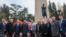 MHP Balıkesir Teşkilatı’ndan 10 Kasım’da Atatürk’e Saygı Duruşu