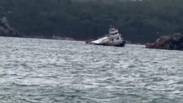 Balıkesir Ayvalık’ta Lodos Fırtınası Feribotu Karaya Oturttu