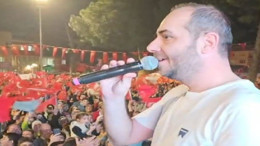 CHP Mitinginde Sunuculuk Yapan Gönen Belediyesi Müdürüne Disiplin Cezası
