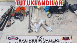 TUTUKLANDILAR