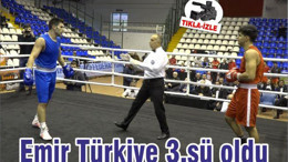 Balıkesirli Boksör Emir Kara Türkiye Üçüncüsü Oldu