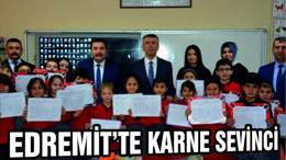 EDREMİT'TE ÖĞRENCİLERİN KARNE SEVİNCİ