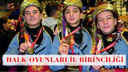 ERKEKLER ZEYBEK KIZLAR BENGİ’YLE BÜYÜLEDİ