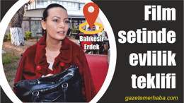 Film setinde evlilik teklifi