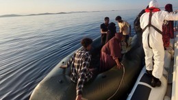 Düzensiz Göçmenler Sahil Güvenliğe Sığındı