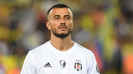 Romain Saiss'e Flaş Transfer Teklifi