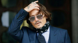 Ünlü Yıldız Johnny Depp Otel Odasında Baygın Bulundu !