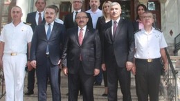 Vali İsmail Ustaoğlu’ndan İlk İlçe Ziyareti Edremit’e