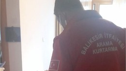 Kapıyı Açıp Girdiklerinde Dehşete Düştüler !