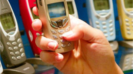 Gördüğünüz Anda Geçmişe Götüren Telefonlar