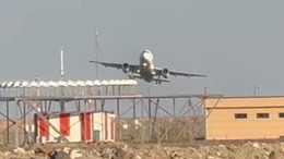 İniş Yapan Uçağa Fırtına İzin Vermedi...