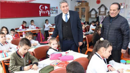 Müdür Tatlı Okulları Yakından Takip Ediyor