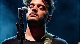 Şarkıcı İlyas Yalçıntaş Sendroma Yakalandı!