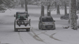 Kazdağları'nda Yoğun Kar Yağışı Etkili Oluyor