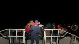 Ayvalık açıklarında 39 düzensiz göçmen yakalandı
