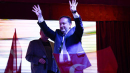 Kocaavşar’da Dinçer Orkan Rüzgarı; "6 Ok'u Bilmeyenler CHP'li Oldu"