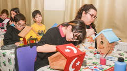 Remzi Molvalıoğlu Ortaokulu'nda Kuş Yuvası Boyama Etkinliği Düzenledi