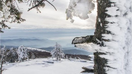 Susurluk'un Çataldağ'ı Karla Kaplandı