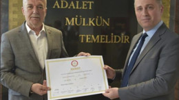 Başkan Bahçavan Mazbatasını Aldı