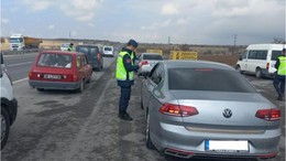 Jandarmanın trafik denetimleri devam ediyor