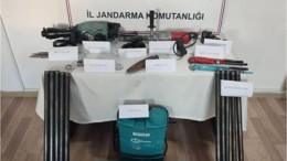 Kırklareli'nde define arayan 4 kişi yakalandı