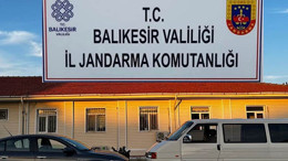 Ayvalık'ta Göçmen Kaçakçılığı Operasyonu: 17 Göçmen Yakalandı