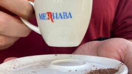 Balıkesir Sokaklarında Sıcak Çikolata Lezzeti