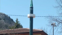 Bu caminin minaresi varilden