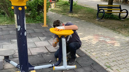 Altıeylül Belediyesi'nden Park ve Spor Alanlarına Bakım