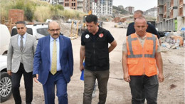 Vali Ustaoğlu TOKİ İnşaatını İnceledi