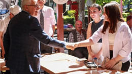 Burhaniye'de Bayramın İkinci Günü Coşkulu Geçti