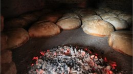 Bir Balıkesir Geleneği: Karanfilli Ekmek
