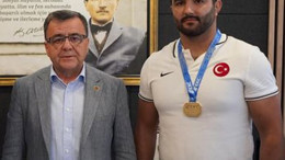 Şehirli'den Çimen'e Tebrik "90 Kiloda Birincilik"