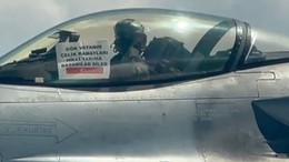 Mehmetçik'ten A Milli Futbol Takımı'na Destek
