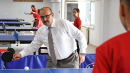 Vali Ustaoğlu'ndan Gençlik Merkezi'ne Ziyaret