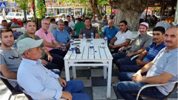 Başkan Sak Parkta Vatandaşlarla Sohbet Etti