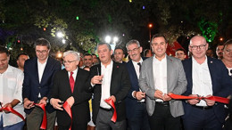 CHP Genel Başkanı Özel, Burhaniye Festivalini Açtı