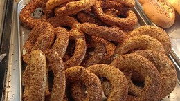 Savaştepe’de simit ve poğaça 8 liraya indi