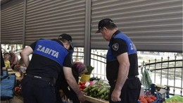 Dursunbey'de Zabıtalar Güvenli Alışveriş İçin Harekete Geçti