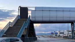 Bandırma'da Üst Geçit Hızla Yeniden Trafiğe Açıldı