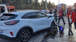 Altıeylül’de Trafik Kazası: Araçta Sıkışan Sürücü Kurtarıldı