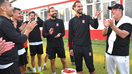 Balıkesirspor'dan Şahin Şafakoğlu'na Doğum Günü Sürprizi