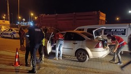 Bandırma’da Geniş Çaplı Asayiş Uygulaması: 23 Kişi Yakalandı