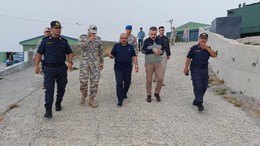 Vali Ustaoğlu Edremit'te Hava Radar Komutanlığını İnceledi