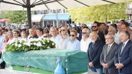 Ahmet Esmer Toprağa Verildi