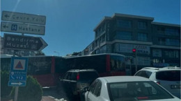 Bandırma'da Kavşak Krizi Trafiği Felç Etti