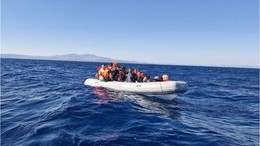 Ayvalık Açıklarında 28 Düzensiz Göçmen Yakalandı