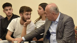 Başkan Bahçavan Gençlerin İsteklerini Dinledi
